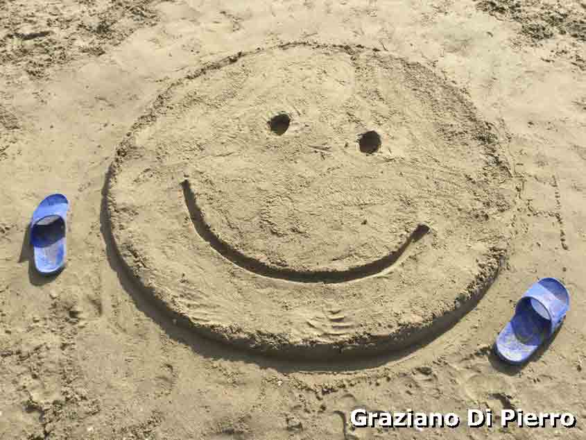 smile 01 in sabbia a Riccione