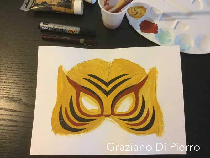 maschera tigre maschera della tigre in fase di pittura